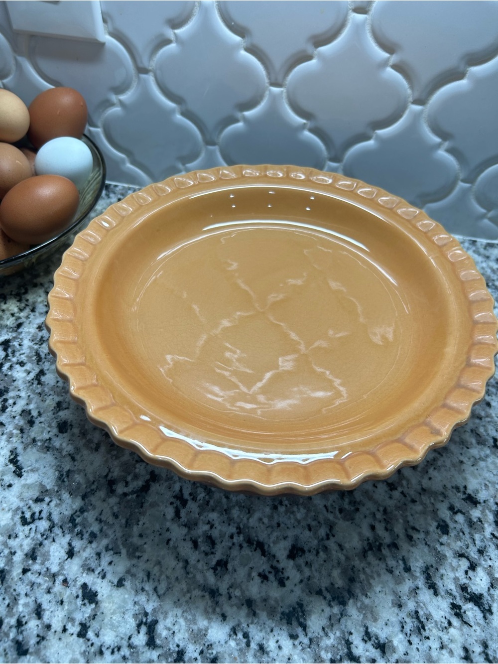 Ceramic Cherry Pie Covered Dish - Red and Cream - Picture 3 of 3